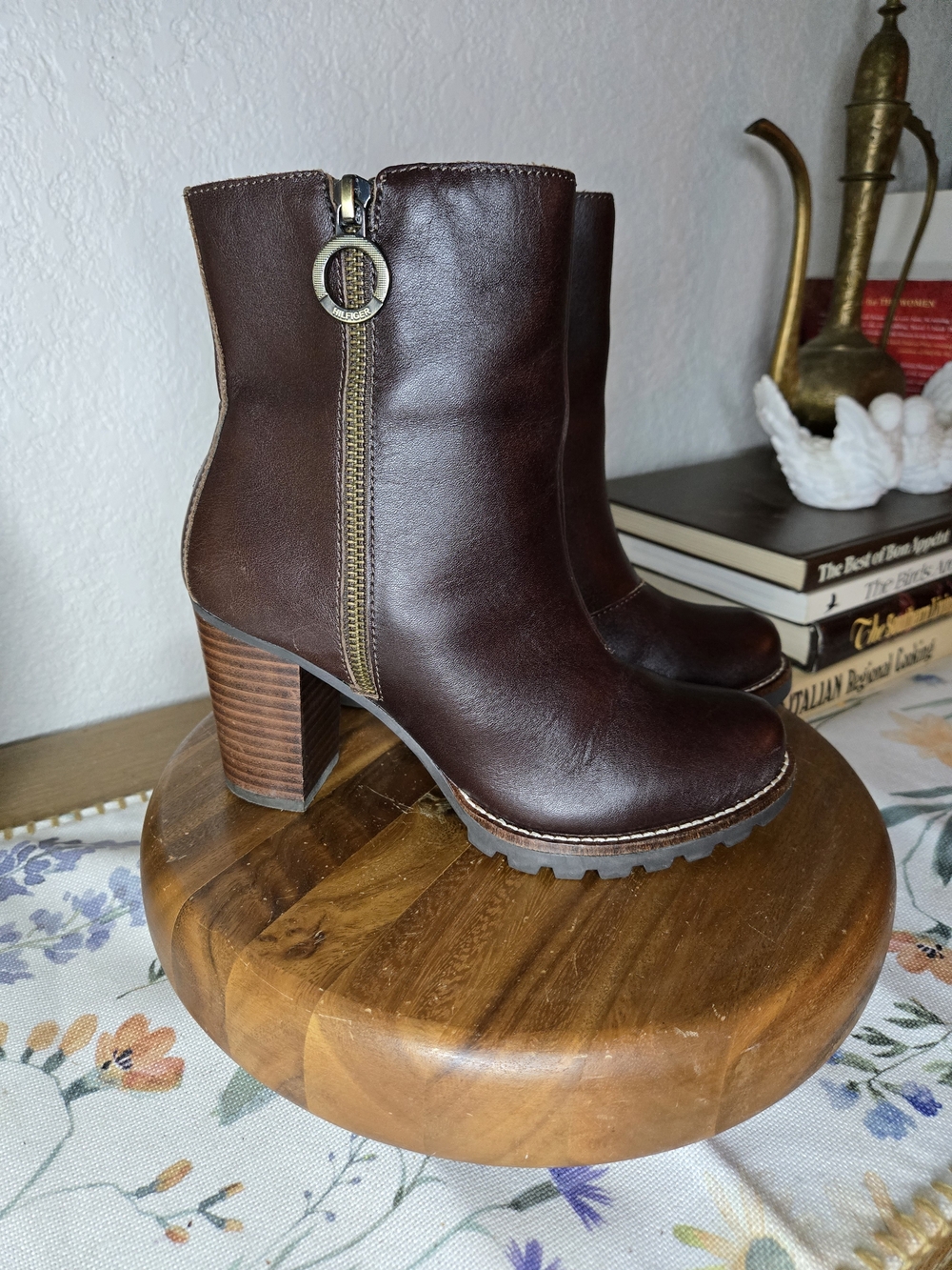 Tommy Hilfiger Dark Brown Leather Block Heel Ankle Boots Size 6